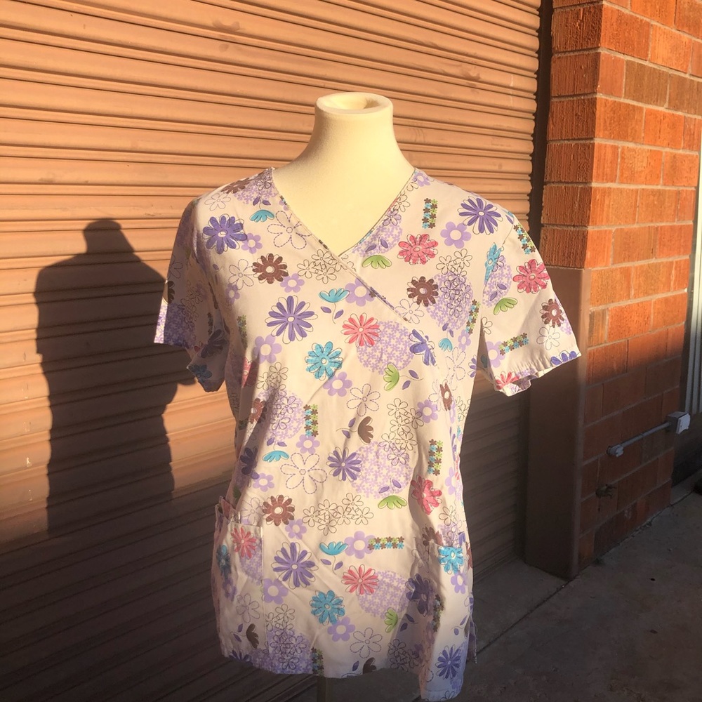 Scrubs top